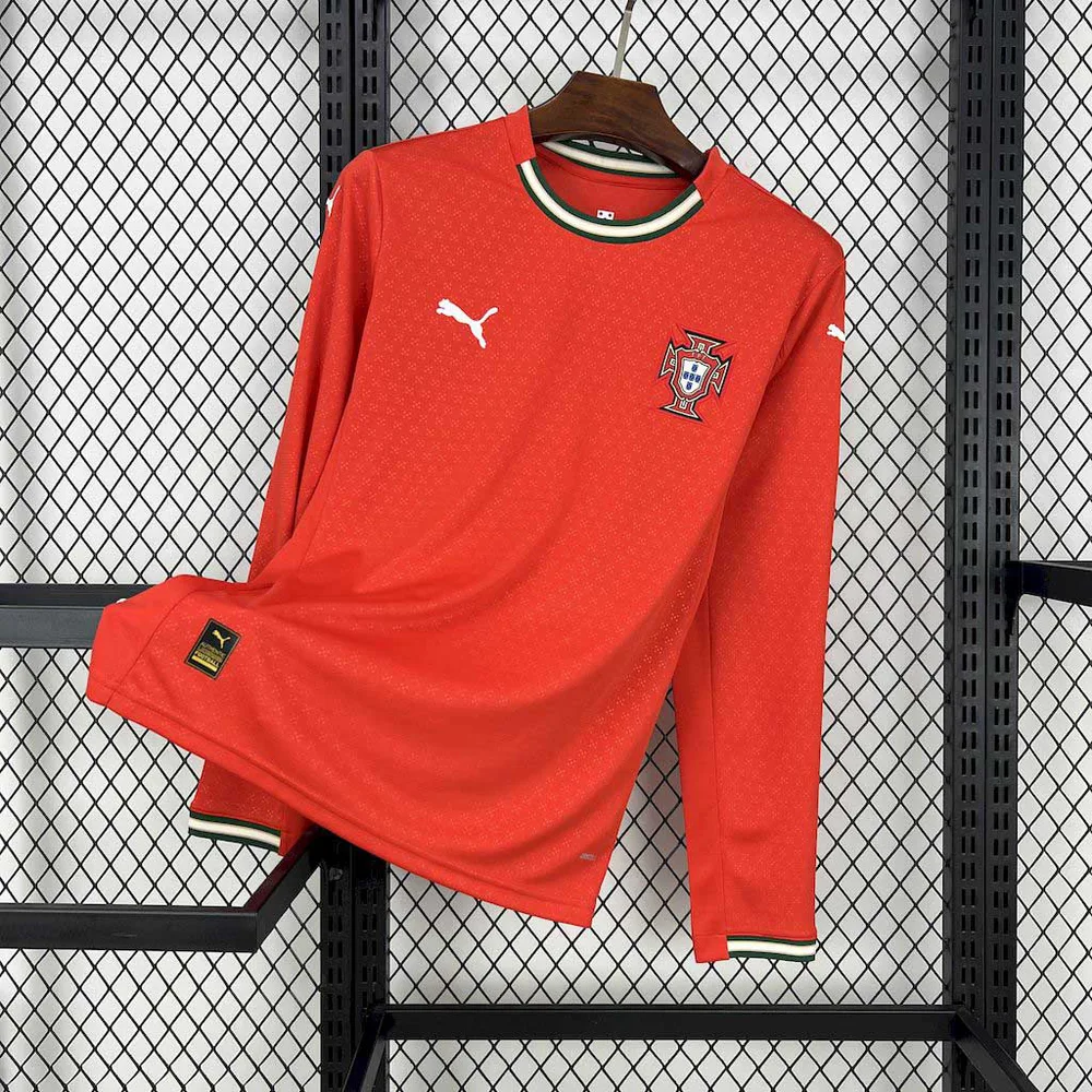 2025-2026 Maillot de football domicile Portugal manches longues landaise — main view