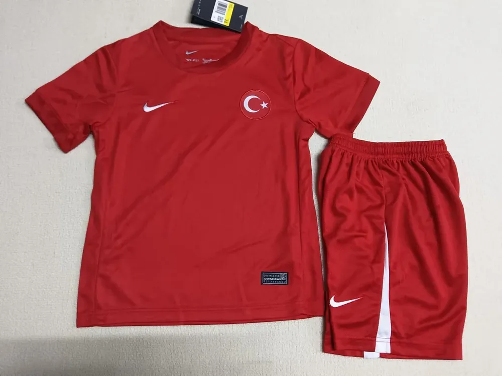 Maillot domicile Turquie taille enfant 2024  — main view