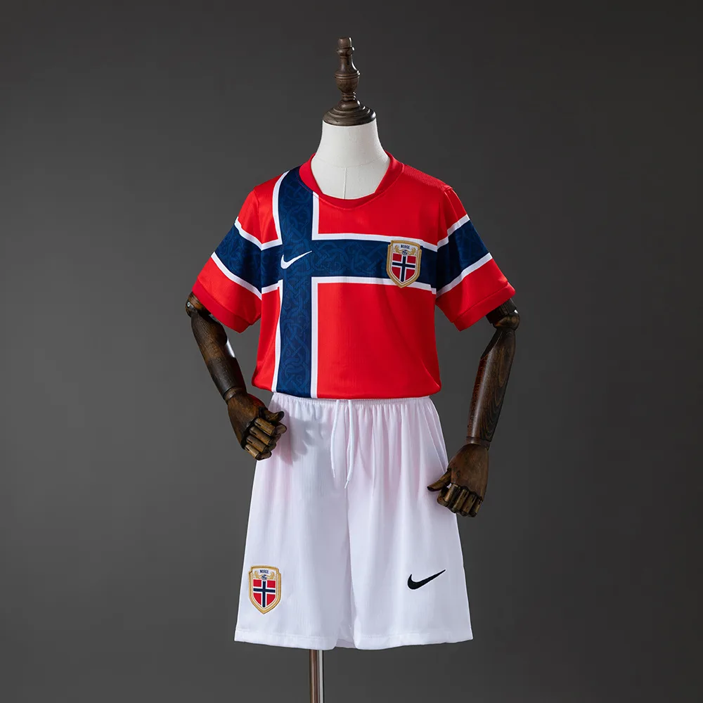 2026 Norwegen Nationalmannschaft Heim Fußballtrikot AAA Fan-Qualität Kindergröße — main view