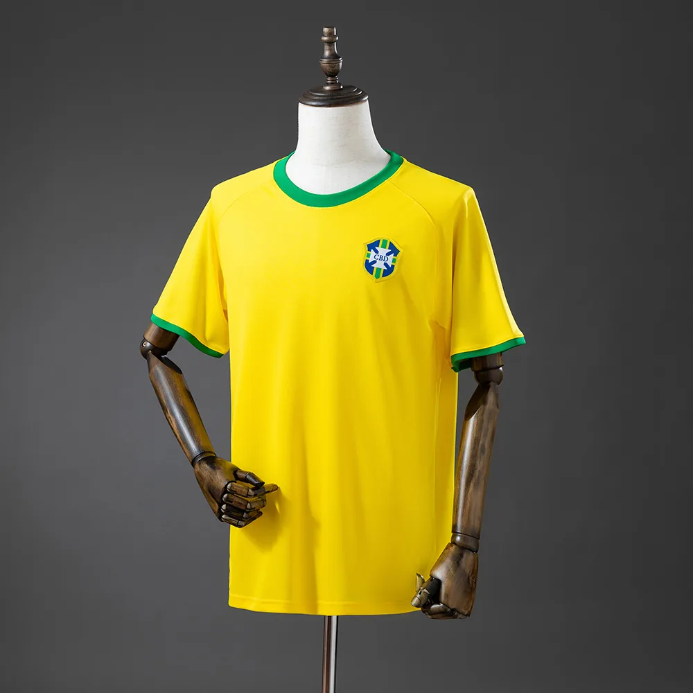 Camisa de Futebol Retro 2020 Brasil Home AAA qualidade fã — main view