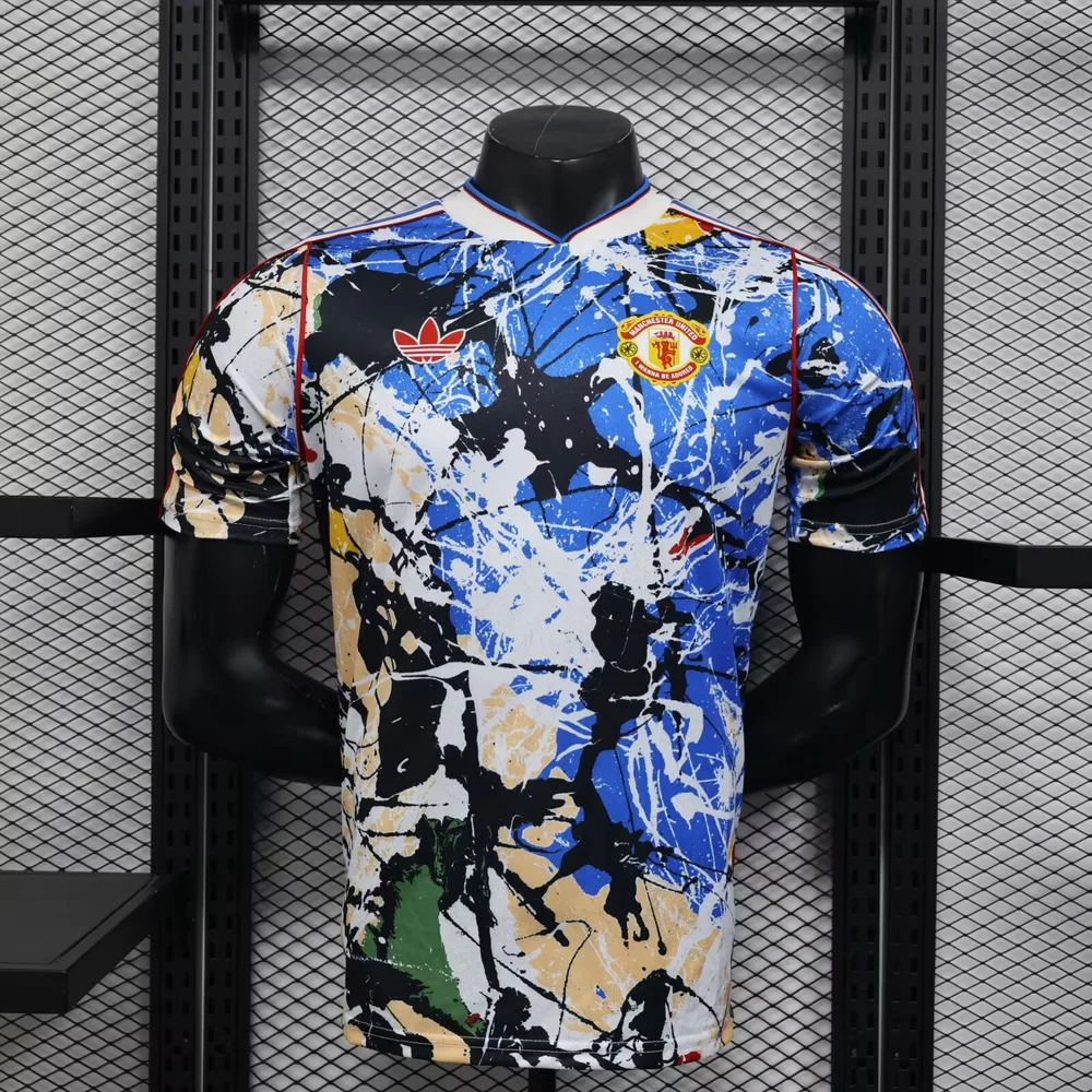 Versão Jogador 2026/2027 Manchester United x Stone Roses Camisa de Futebol Azul   — main view