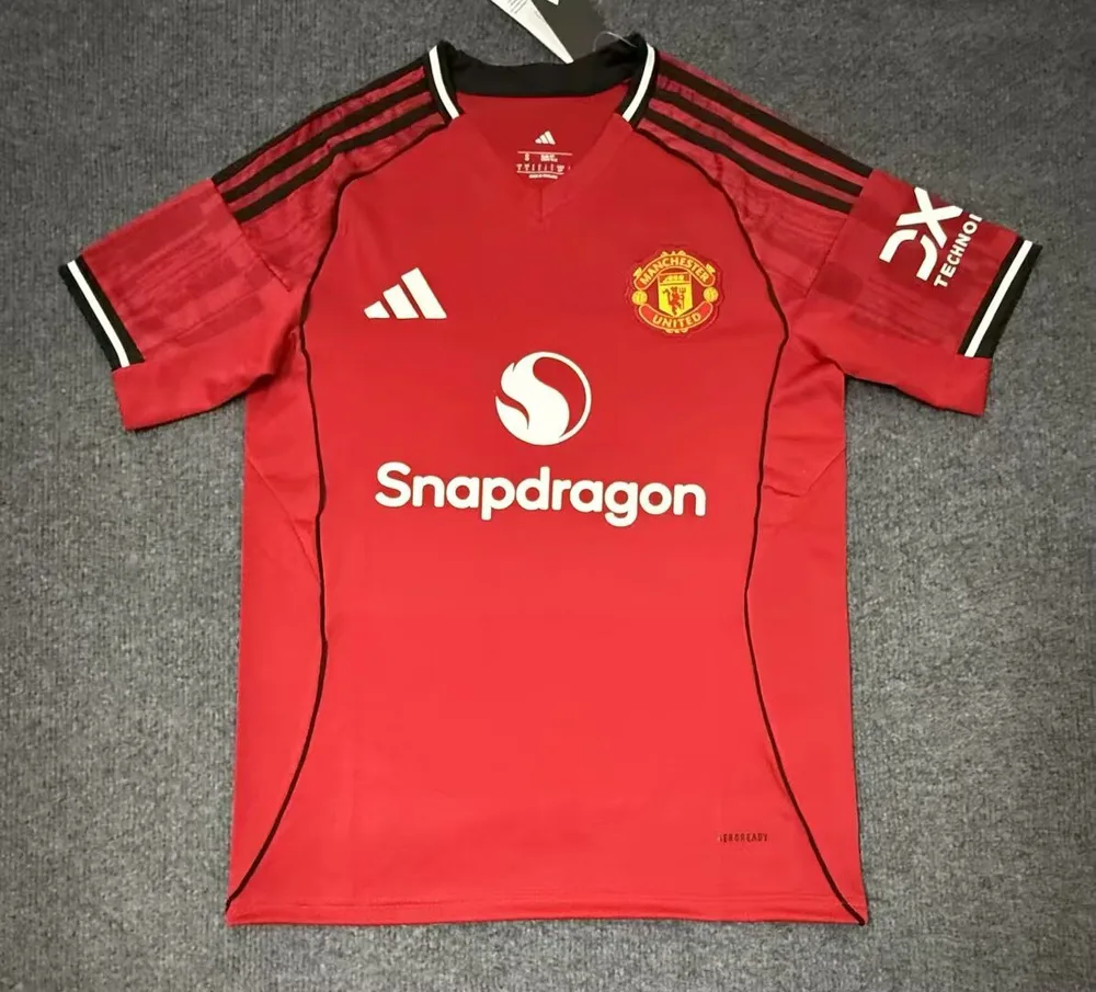 2025/2026 Manchester United Heim Fußballtrikot  — main view
