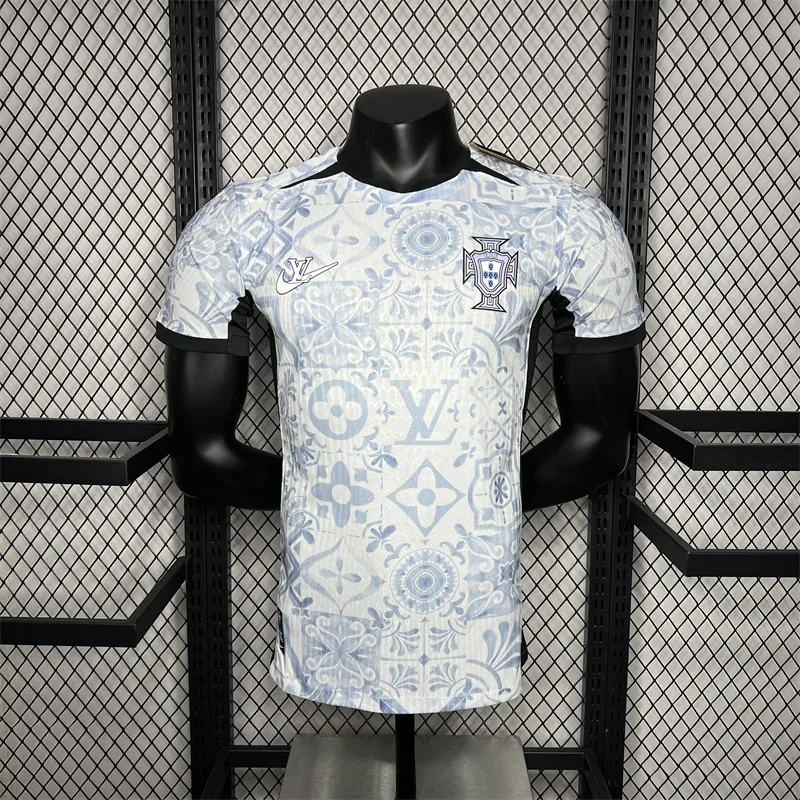 2024-2025 Version Joueur Portugal Euro LV Joint Maillot de Football  — main view