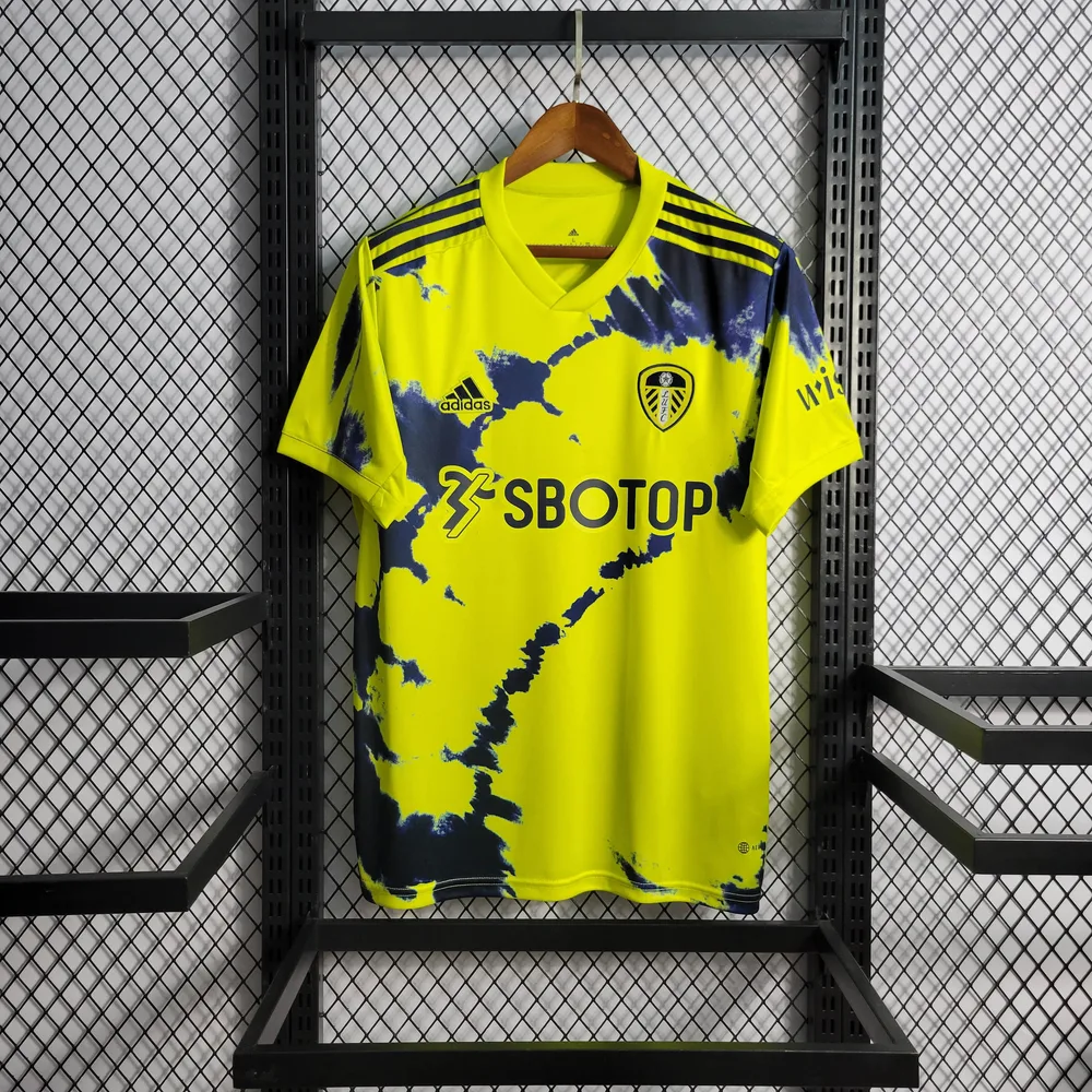 2022/2023 Leeds United Auswärts Fußballtrikot — main view