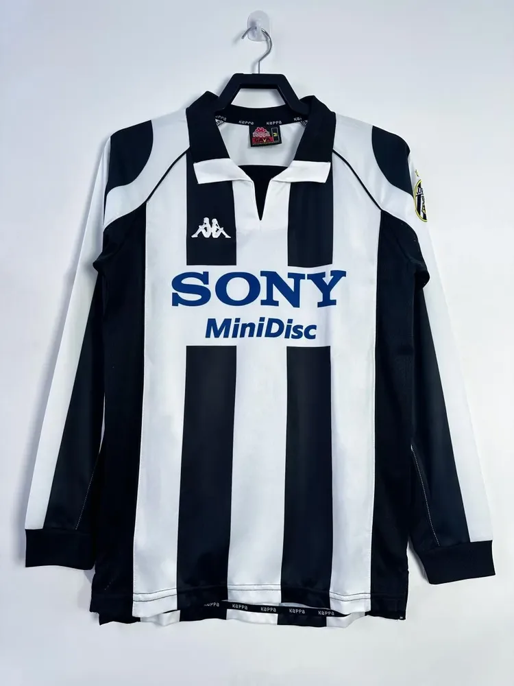 Camisa de Futebol Retro Juventus Casa Manga Longa 1997/1998  — main view
