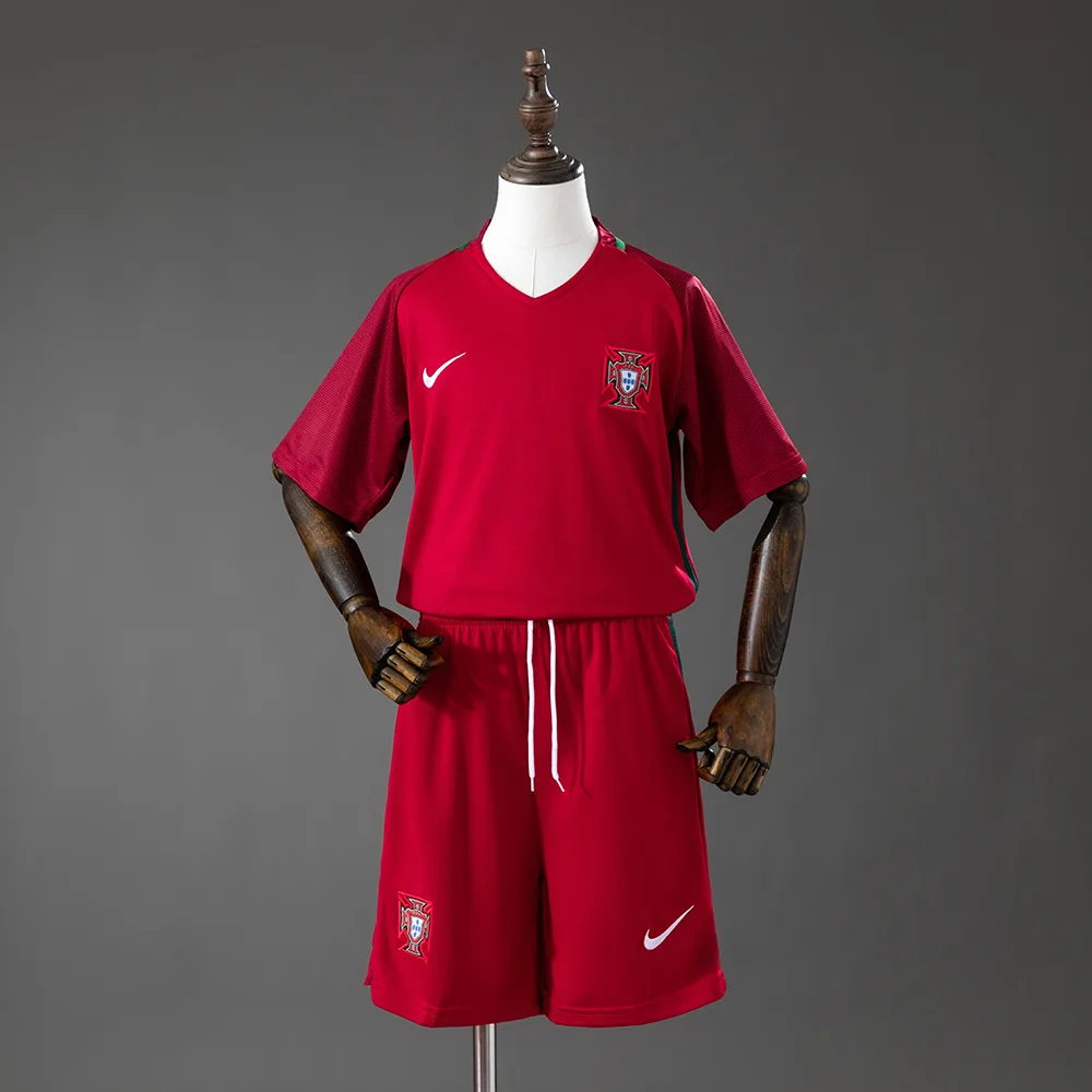2016/2017 Retro Portugal Local Camiseta de Fútbol AAA calidad aficionado Talla Infantil — main view