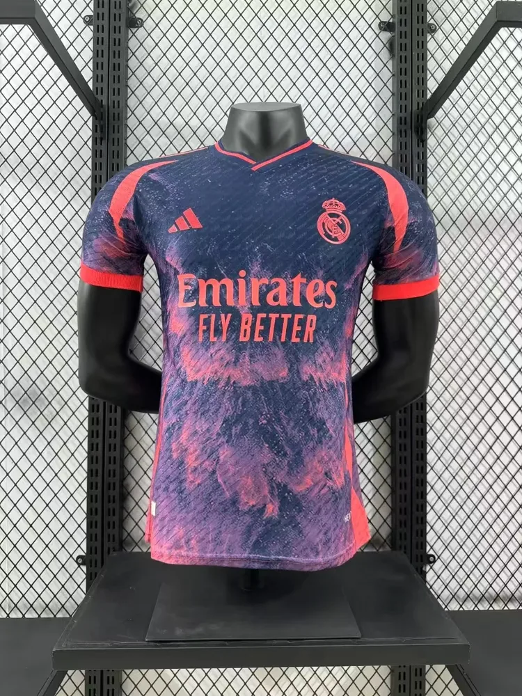 2024/2025 Spielerversion Real Madrid Sonderedition Trikot 04 — main view