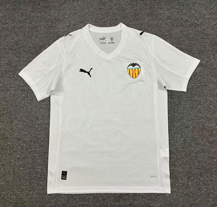 Camisa de Futebol Casa Valencia 2025/2026  — main view