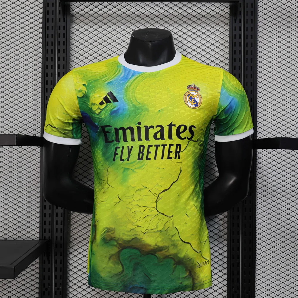 2025/2026 Version Joueur Real Madrid Édition Spéciale 20 Maillot de Football  — main view