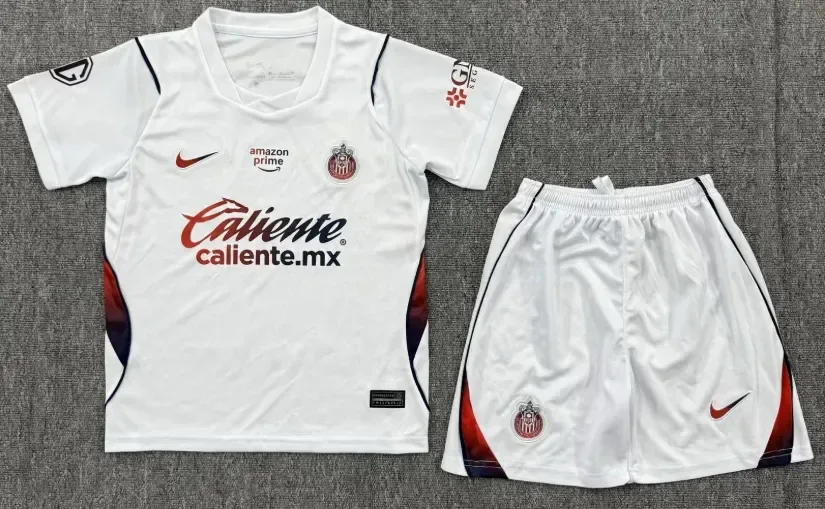 Maillot de football extérieur Chivas 2026/2027 landaise  Taille enfant — main view