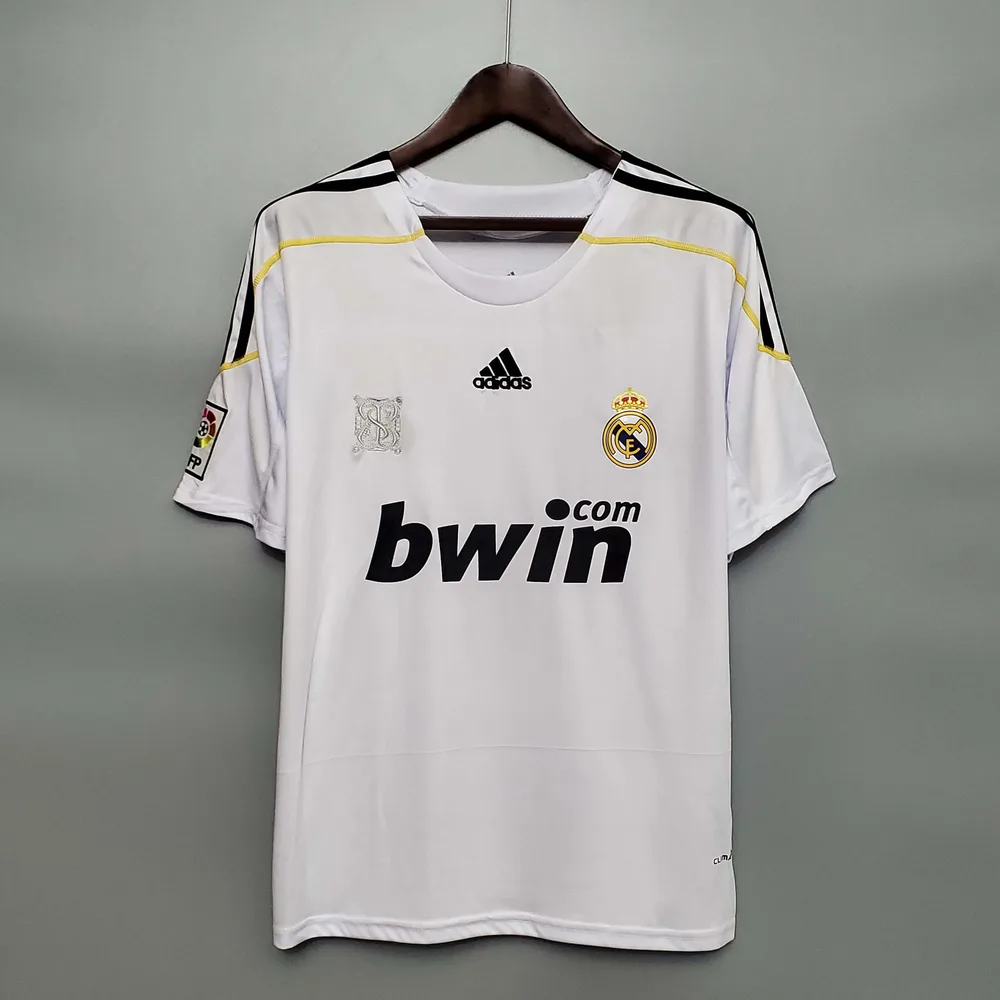 2009/2010 Retro Real Madrid Home Football Shirt  — main view