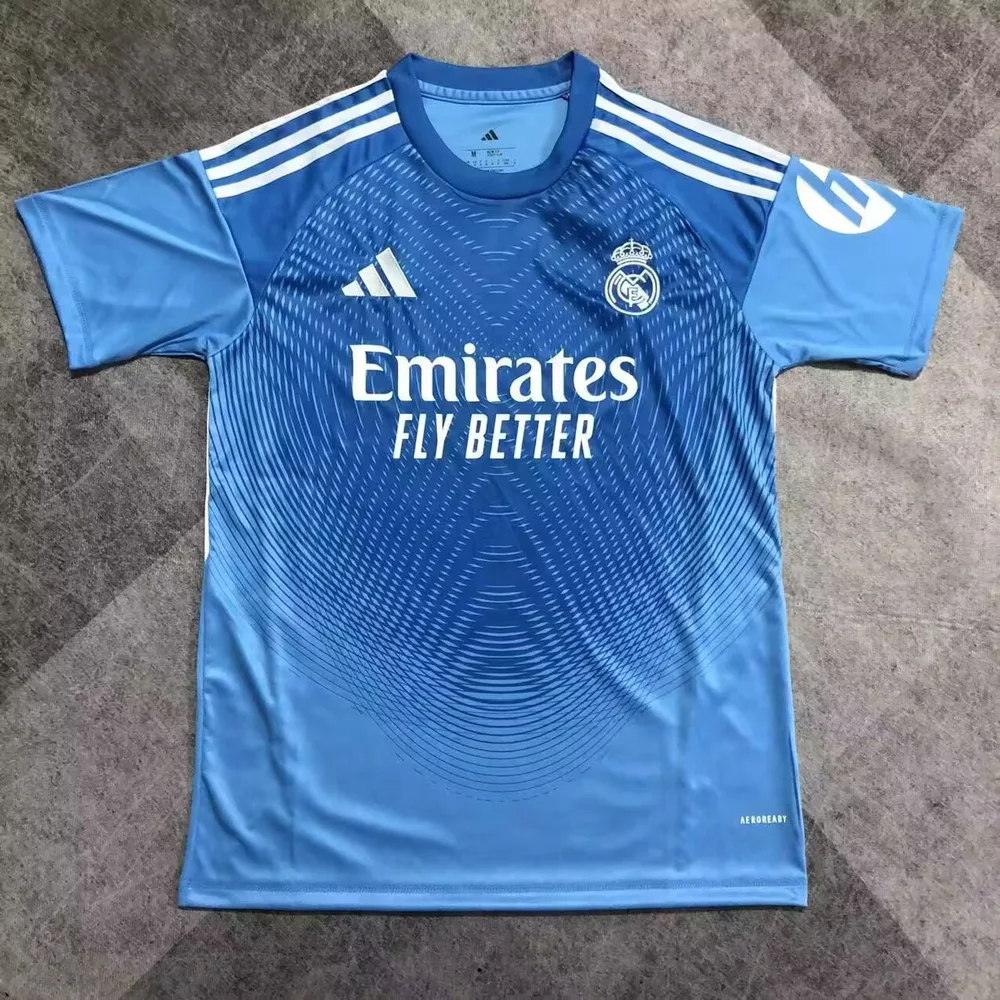 2025/2026 Real Madrid Édition Spéciale Bleue Maillot de Football  — main view
