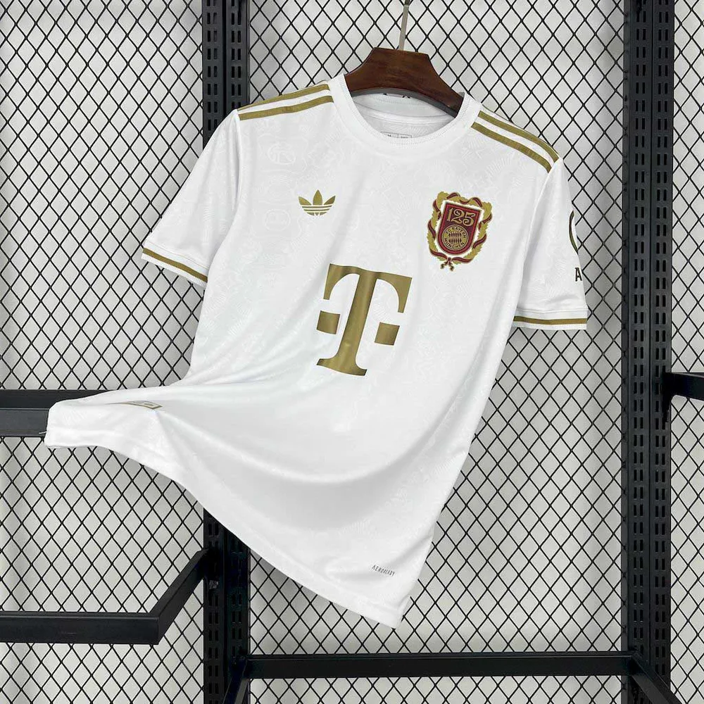 2025/2026 Bayern München 125. Jubiläumsedition Weiß Fußballtrikot  — main view