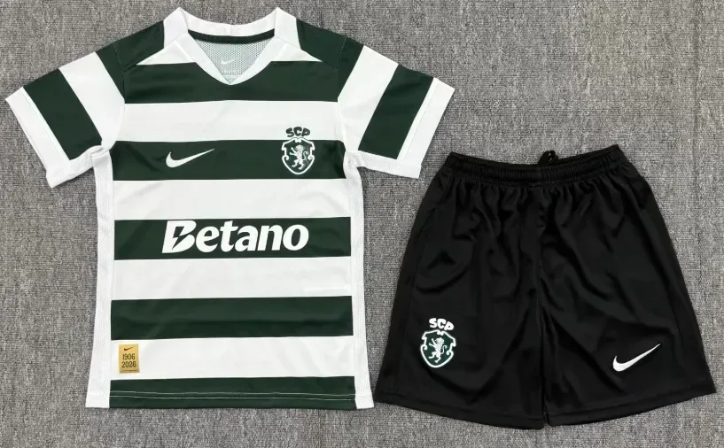 Maillot de football domicile Sporting Lisbonne 2026/2027 landaise  Taille enfant — main view