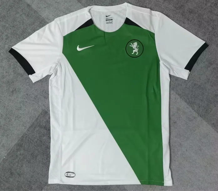 Camisa de Futebol Edição Especial Verde 2024/2025 Sporting Lisboa  — main view