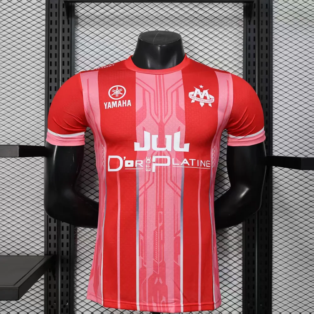 2025/2026 Maillot de football version joueur édition spéciale rouge de l'Olympique de Marseille  — main view