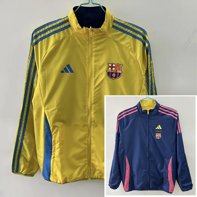2025/2026 Barcelona Reversible Windbreaker jaune et bleu Soccer Jersey  — main view