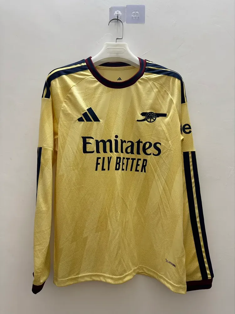 Camisa de Futebol Arsenal 2026/2027 Terceira Fora Manga Longa   — main view