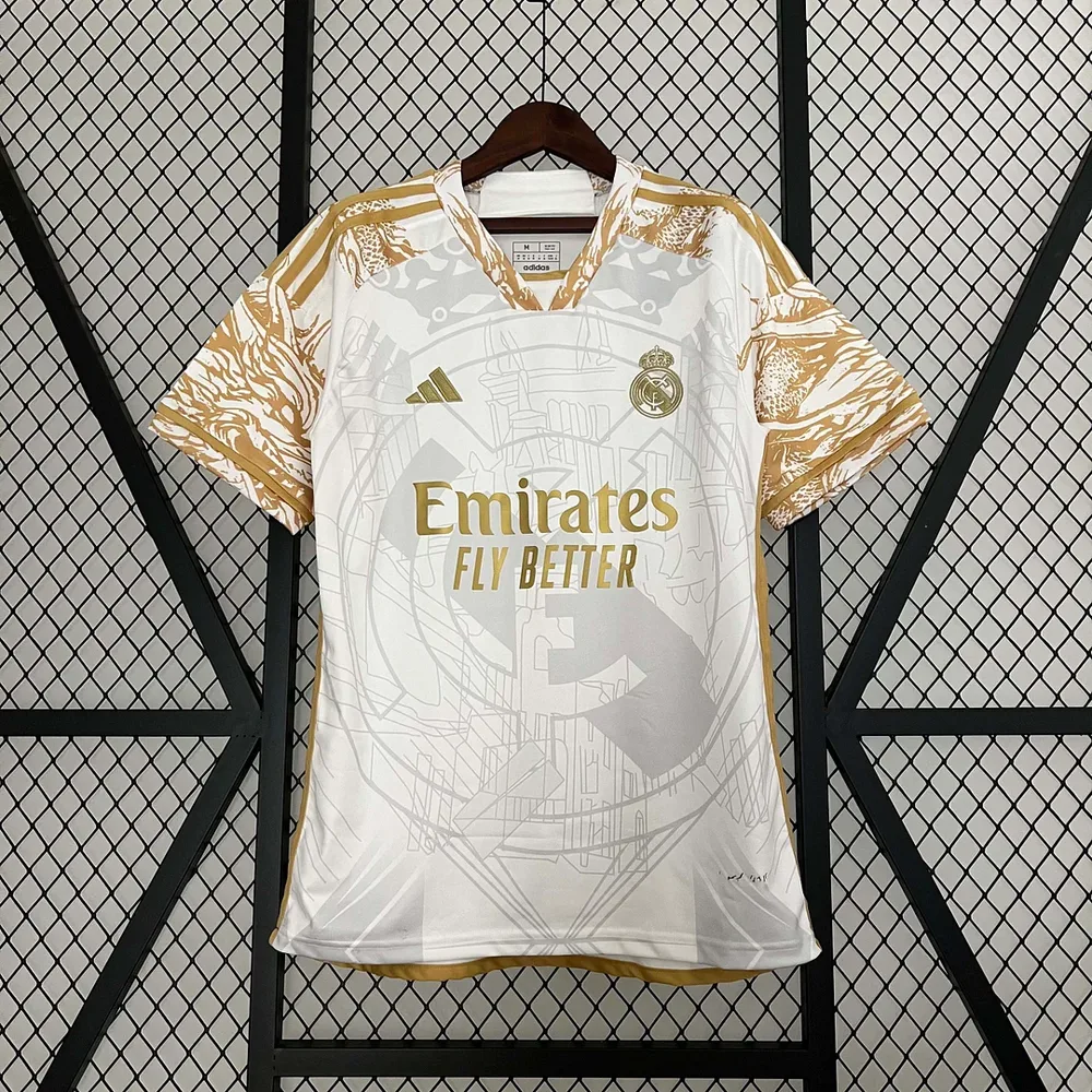 2023/2024 Real Madrid Camisa Edição Especial Dragão Dourado Branco Futebol  — main view
