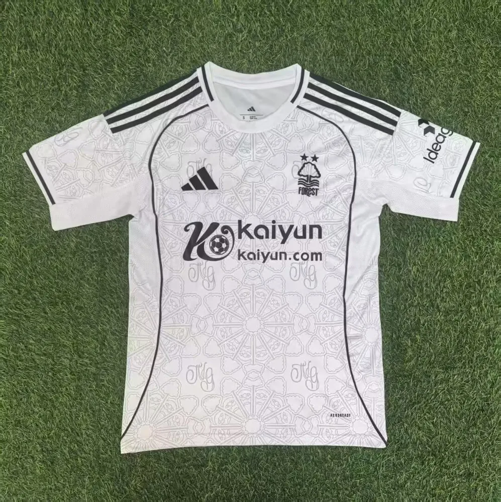 Camisa de Futebol Fora Nottingham Forest 2025/2026  — main view