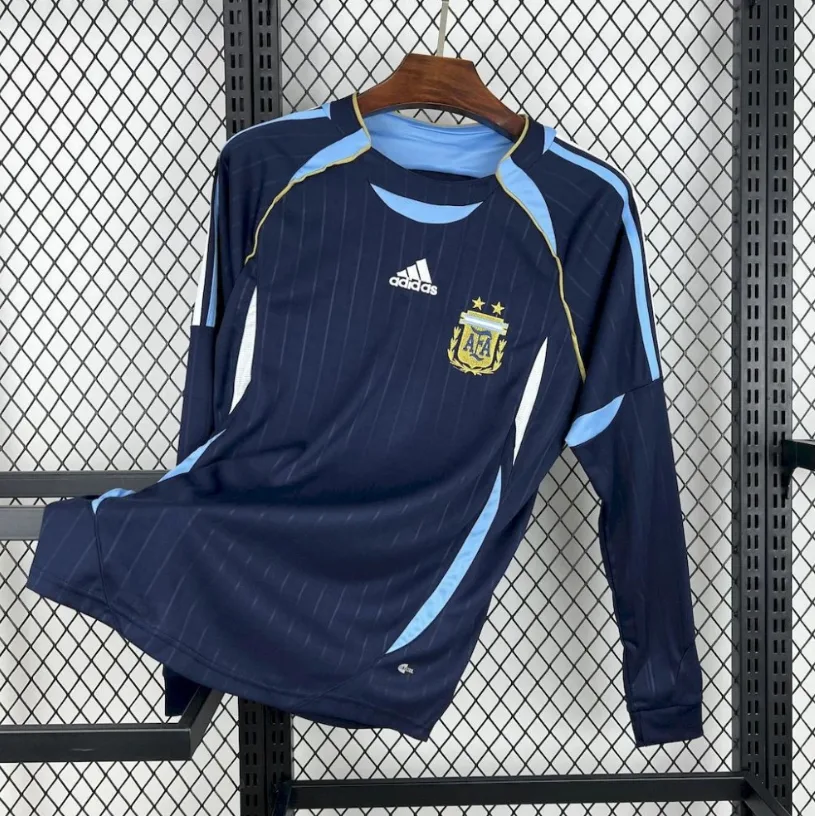 Maillot de football rétro 2006 Argentine Équipe Nationale Extérieur Manches Longues AAA qualité fan — main view