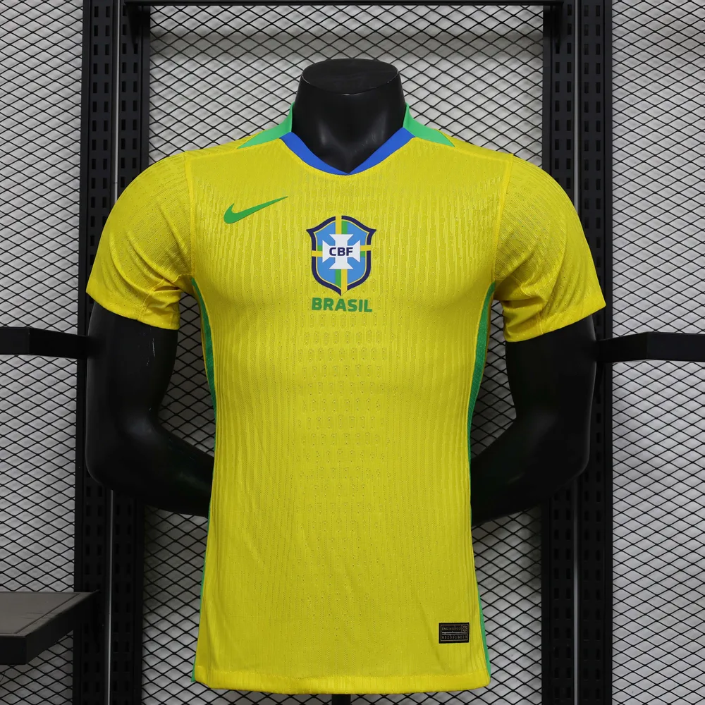 2025 Spielerversion Brasilien Heim Fußballtrikot — main view