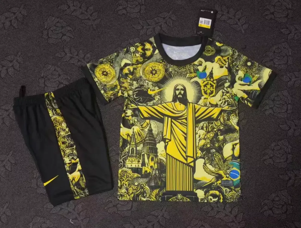 Maillot Déesse Jaune Brésil 2025/2026  Taille Enfant — main view