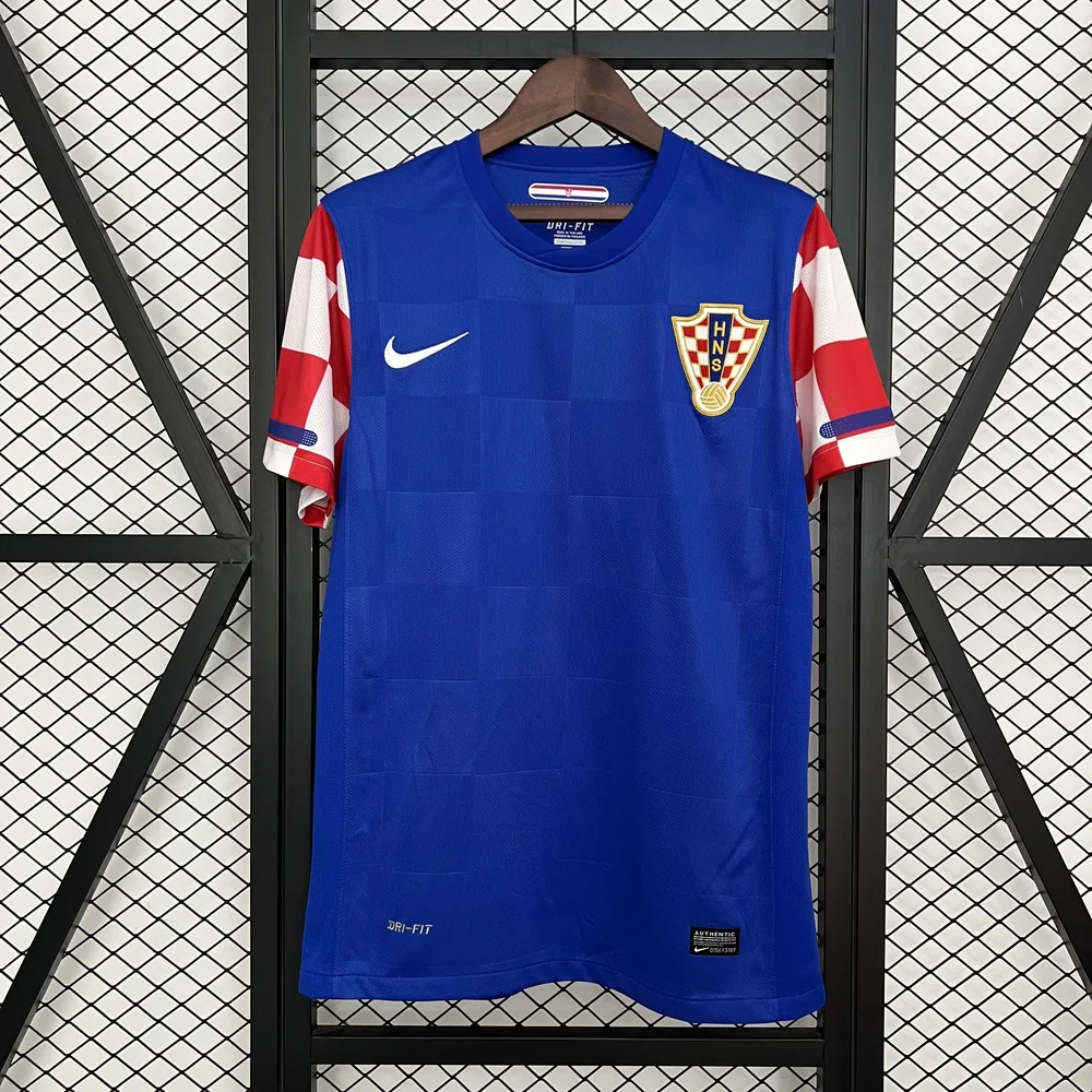 2010 Retro Kroatien Nationalmannschaft Auswärts-Fußballtrikot AAA Fan-Qualität — main view