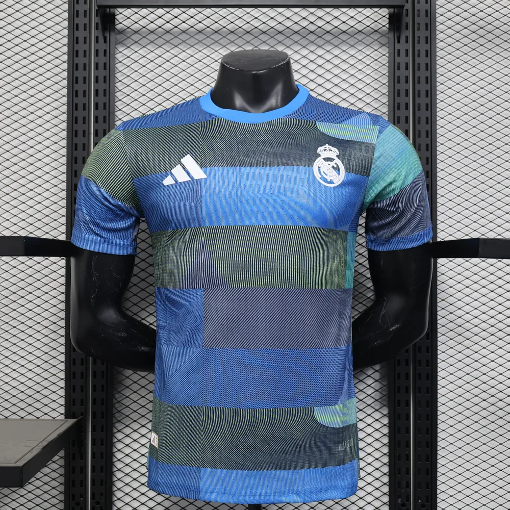 2025/2026 Version Joueur Real Madrid Avant-match Tenue d'Entraînement 01 Maillot de Football  — main view
