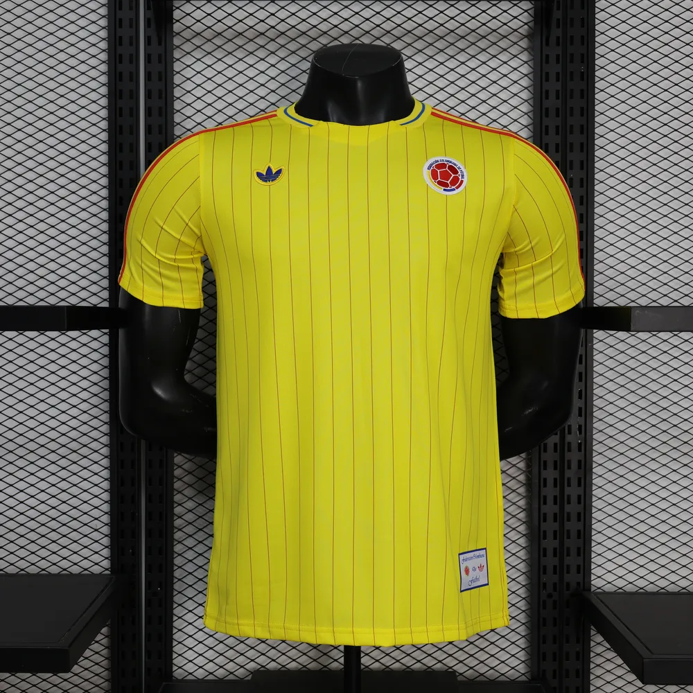 Maillot de football édition spéciale Colombie version joueur 2026 AAA qualité fan — main view