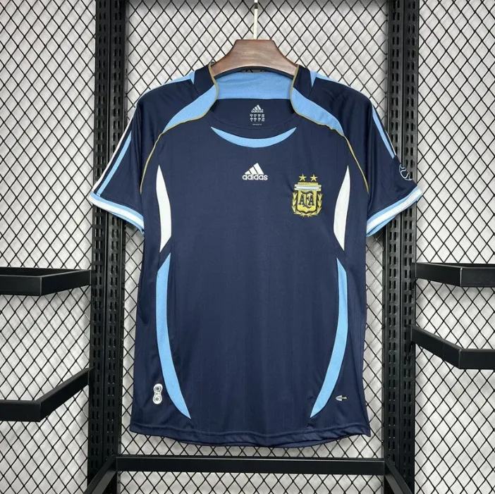 2006 Retro Argentinien Nationalmannschaft Auswärts-Fußballtrikot AAA Fan-Qualität — main view