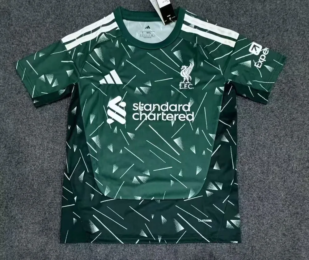 2026/2027 Liverpool Torwart Grün Fußballtrikot   — main view
