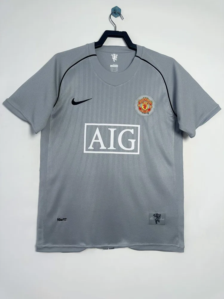 2007/2008 Retro Manchester United Goalkeeper Football Shirt  — main view