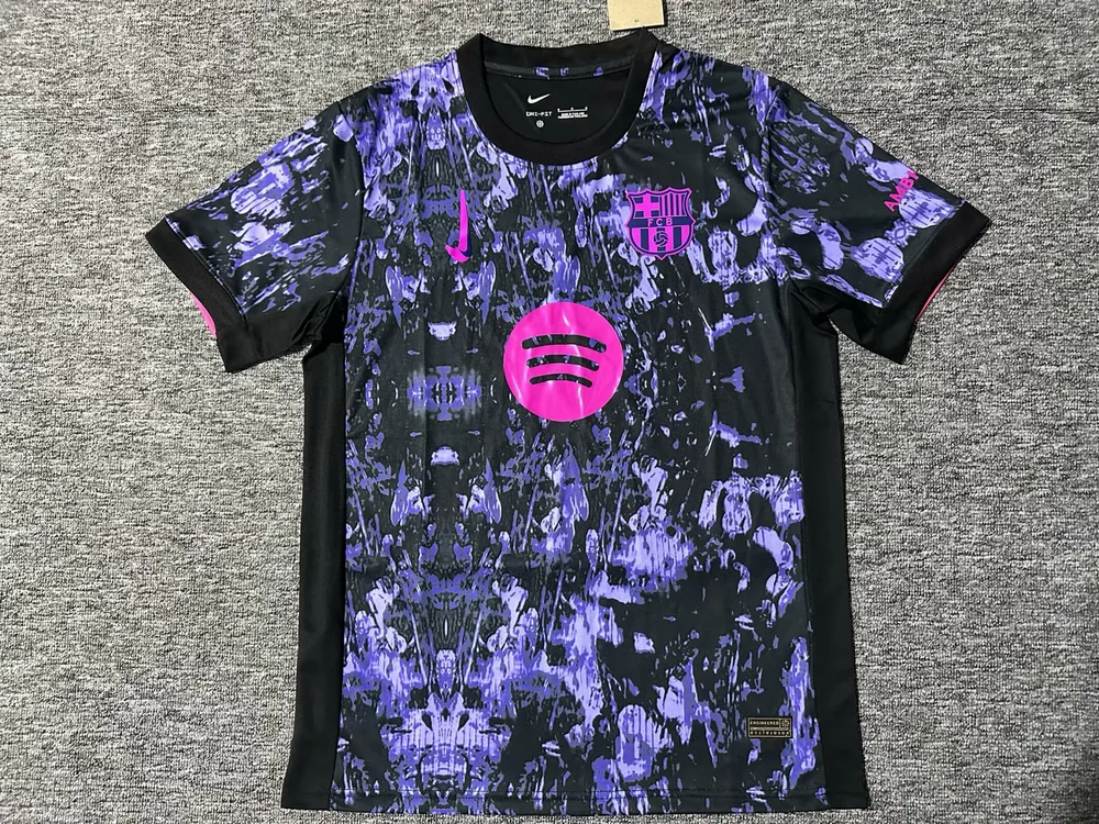 2025/2026 Barcelone Vêtements d'entraînement 01 Maillot de football landaise — main view