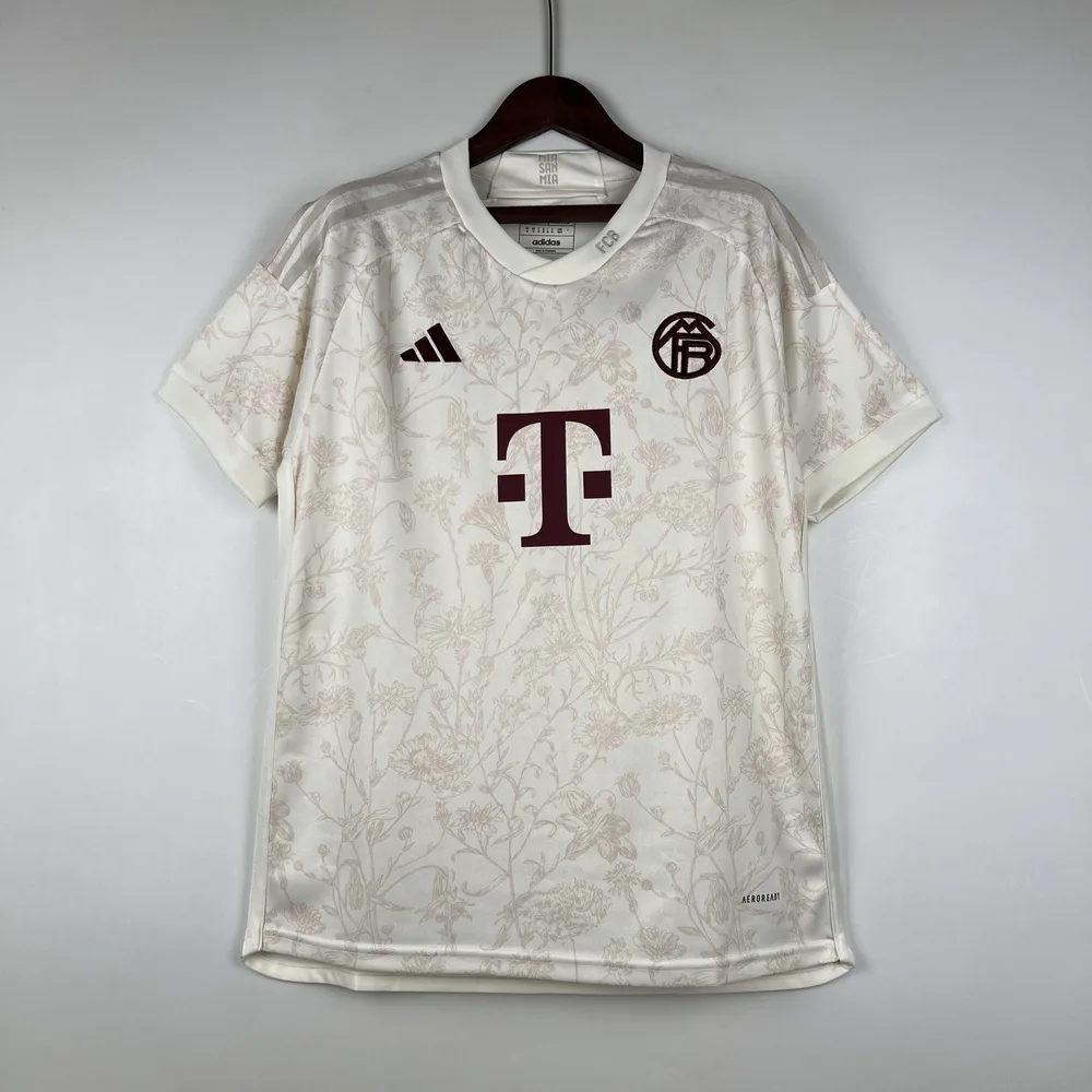 Camisa de Futebol Bayern Munich Terceira Fora 2023/2024  — main view