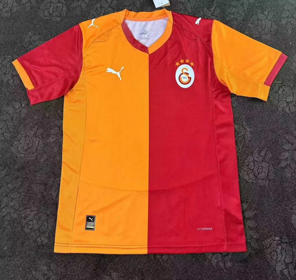 2025/2026 Galatasaray Heim Fußballtrikot  — main view