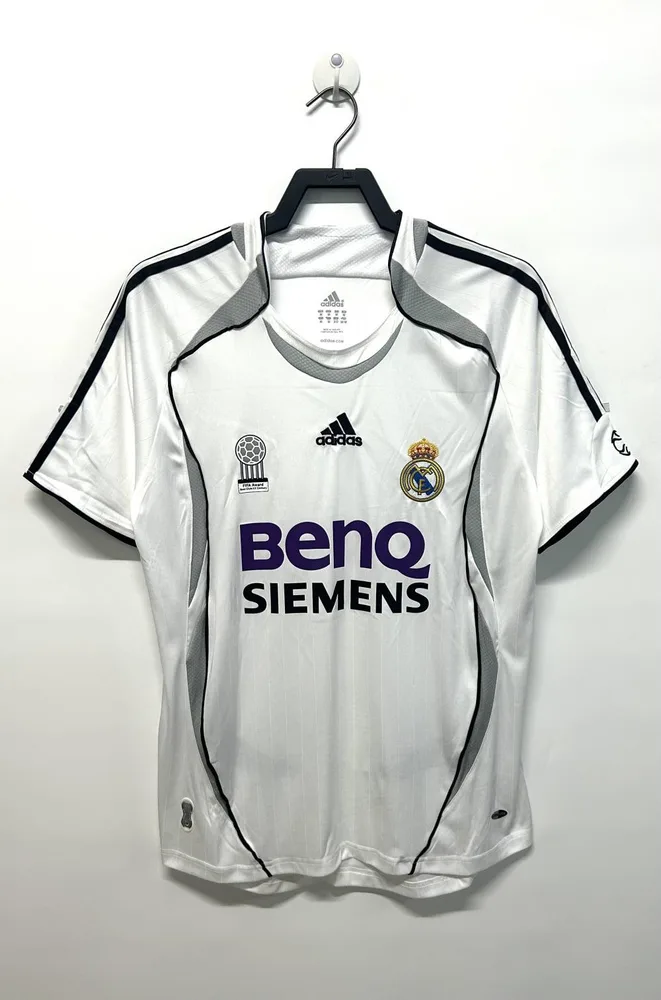 2006/2007 Retro Real Madrid Heim Fußballtrikot  — main view
