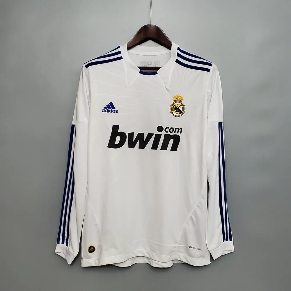 قميص ريال مدريد المنزلي الكلاسيكي طويل الأكمام 2010/2011 — main view