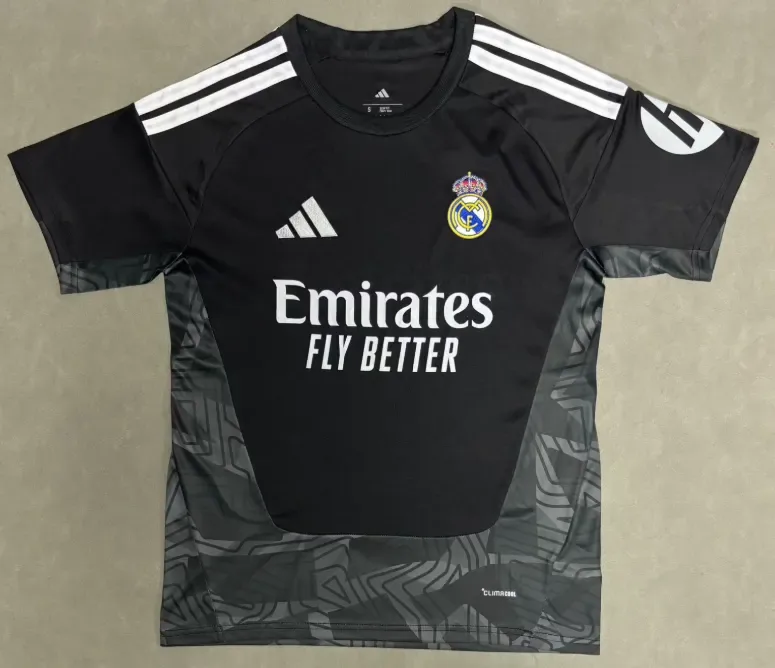 2026/2027 Real Madrid Goalkeeper Football Jersey   — main view