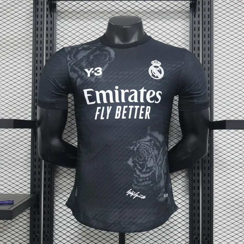 2024/2025 Spieler-Version Real Madrid Y-3 Sonderedition Schwarz Fußballtrikot  — main view