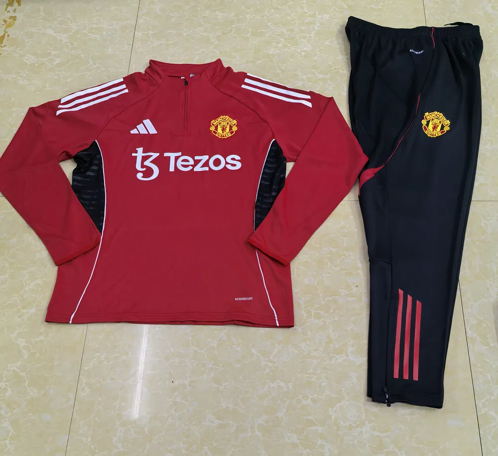 2025/2026 Conjunto de Treino Meia-Puxada Manchester United Vermelho  — main view