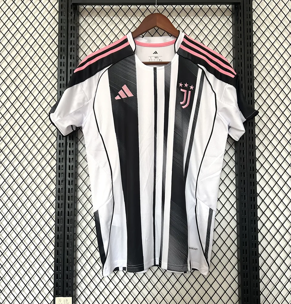 2025/2026 Juventus Heim Fußballtrikot  — main view