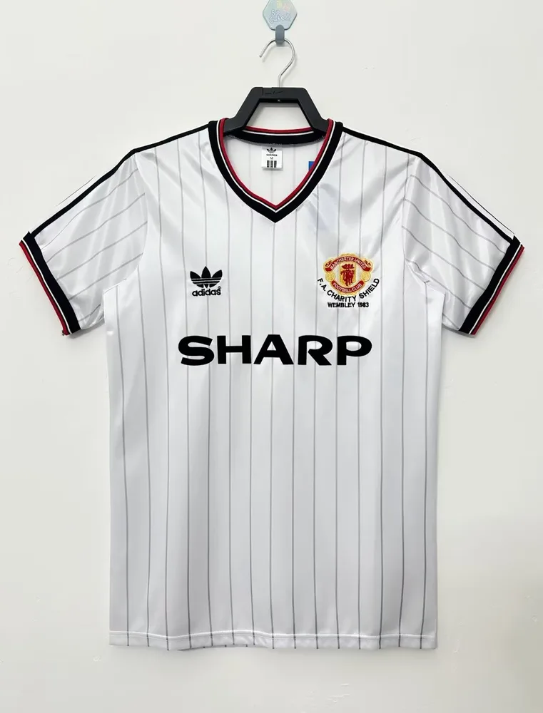 1983/1984 Retro Manchester United Auswärts Fußballtrikot AAA fan-gradät — main view