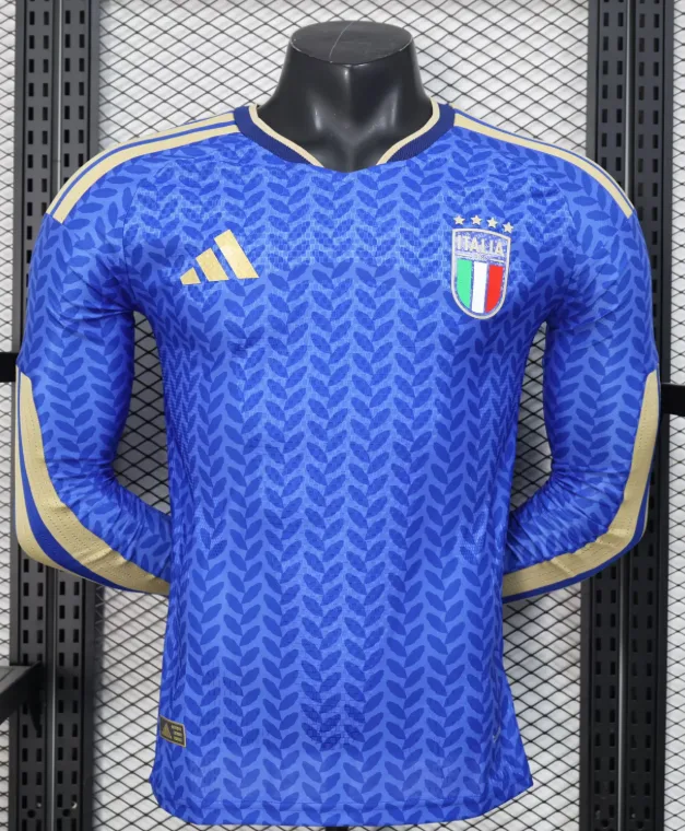Camiseta de Fútbol Italia Local 2026 Manga Larga Versión Jugador  — main view