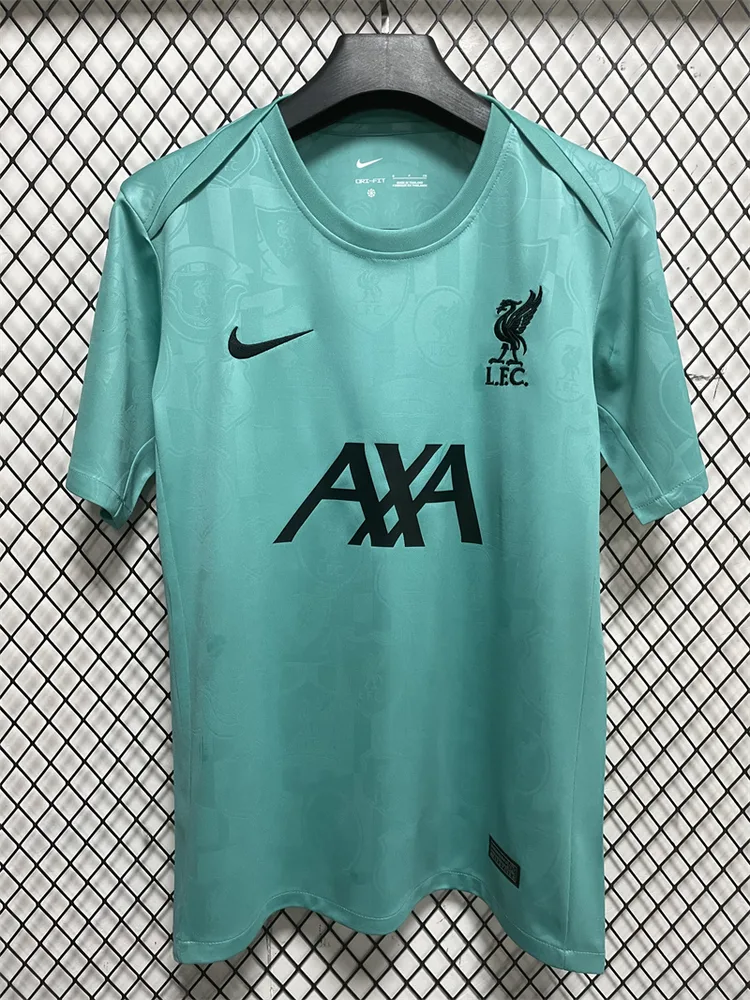 2024/2025 Liverpool Vorbereitung Training Grünes Trikot  — main view