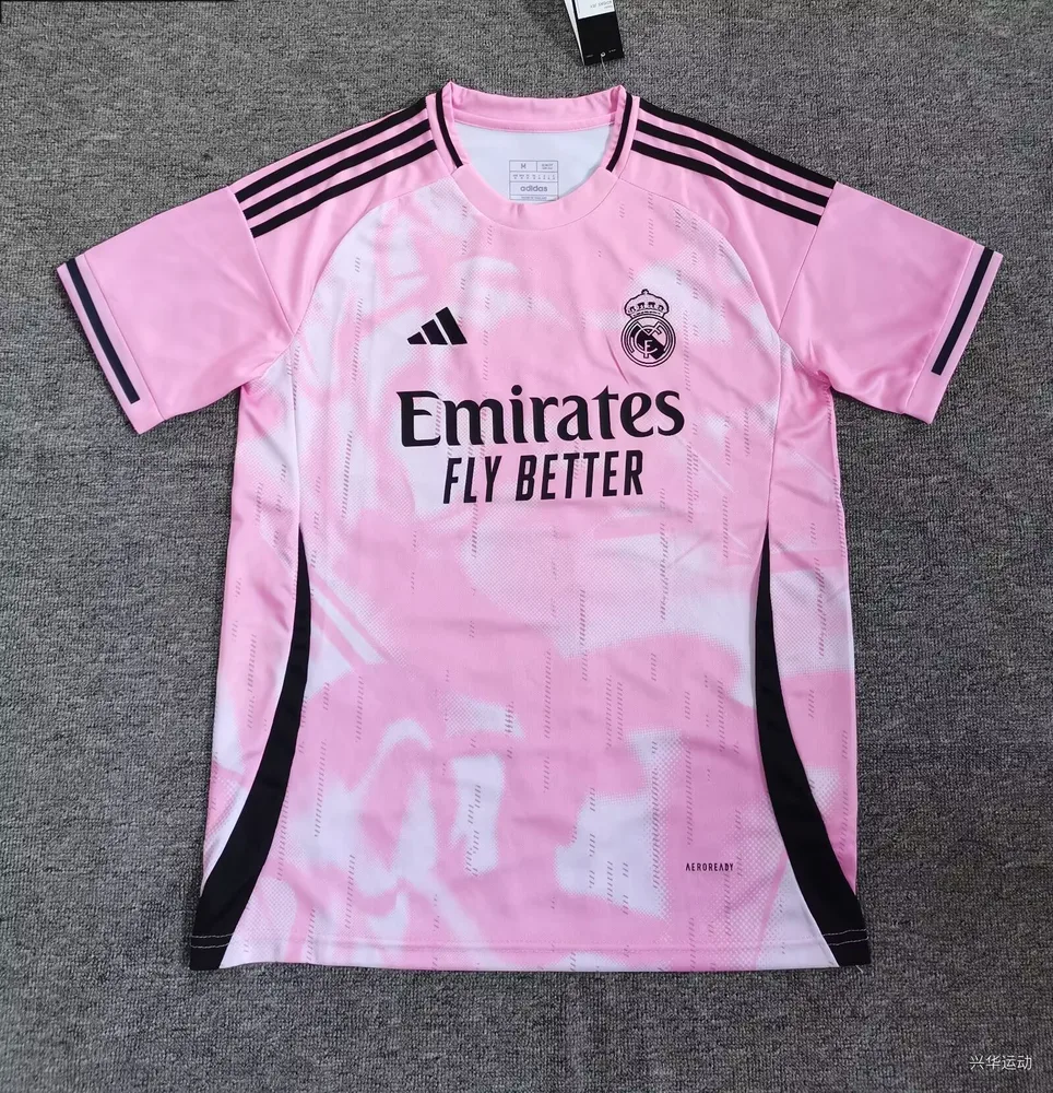 2025/2026 Real Madrid Sonderedition Pink Fußballtrikot  — main view