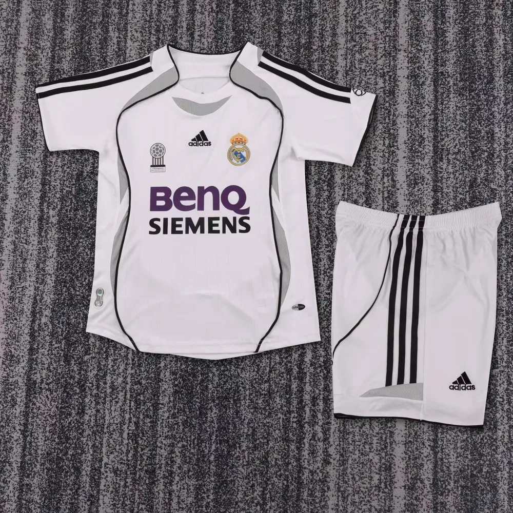 2006-2007 Retro Real Madrid Home Football Shirt  Kids Size — main view