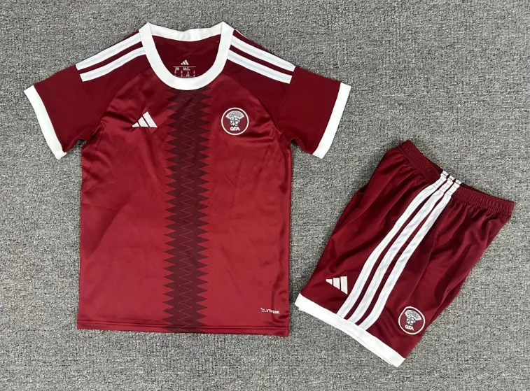قميص منتخب قطر لكرة القدم المنزلي 2026 جودة تايلاندية مقاس الأطفال — main view