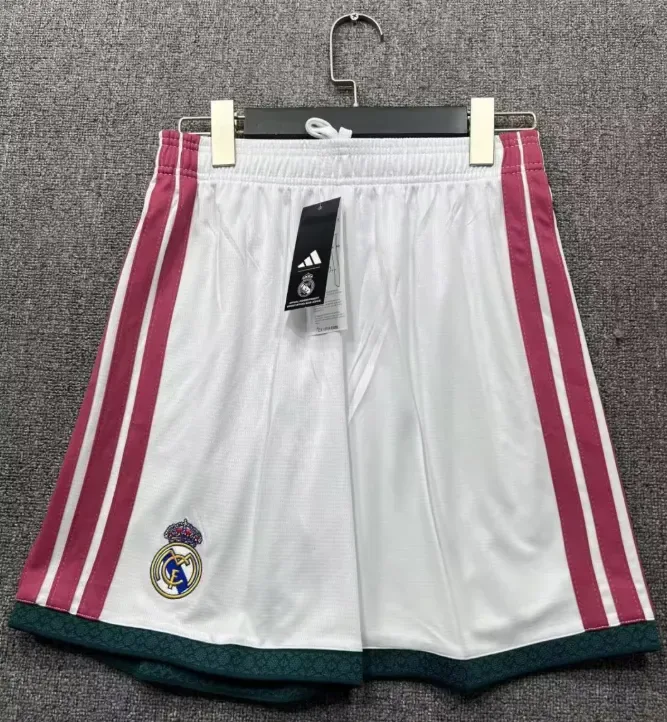 2026/2027 Real Madrid Heim Fußballshorts   — main view