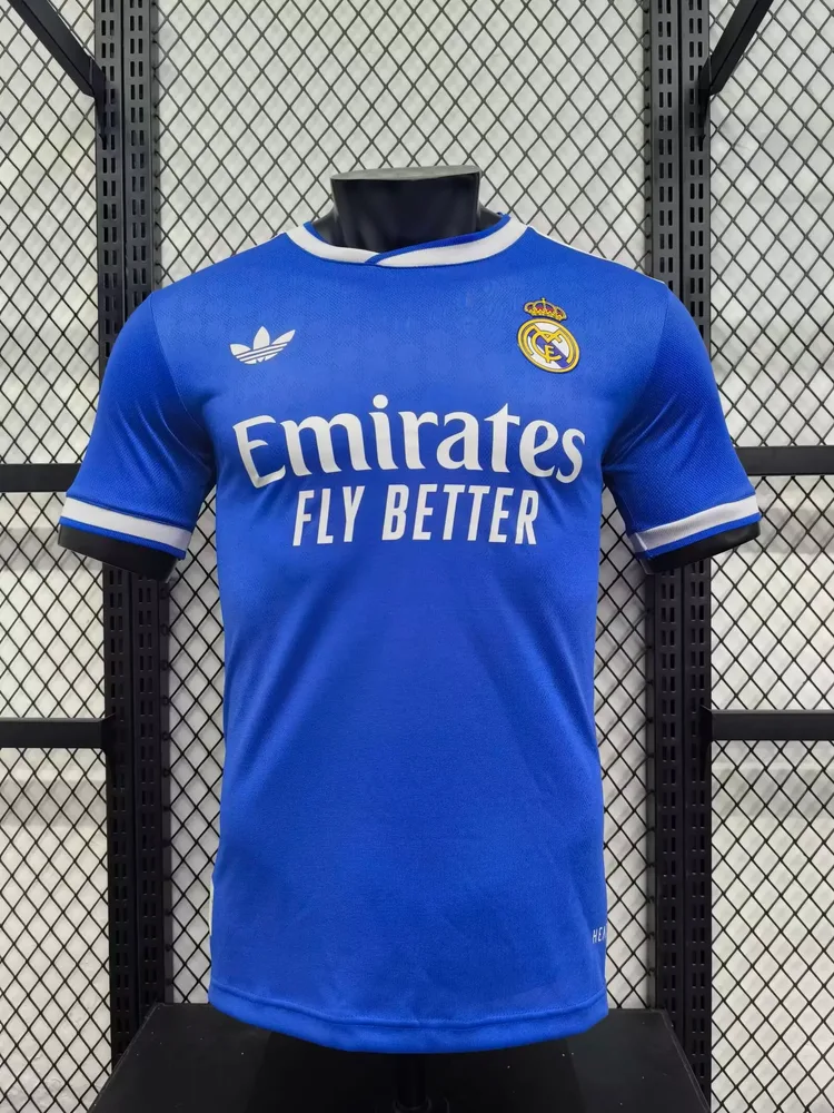 2025/2026 Version Joueur Real Madrid Maillot Extérieur Third Bleu  — main view